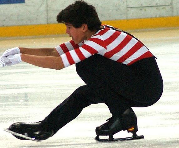 Héctor Alonso encabeza la remontada de los novice españoles en La Haya - HIELO ESPAÑOL