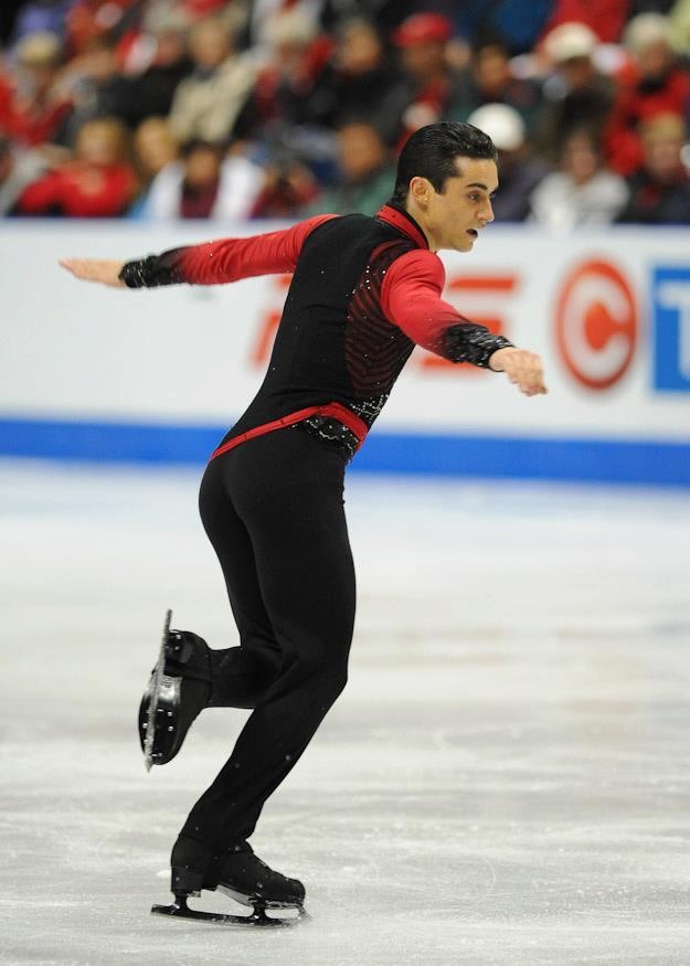 Javier Fernández, líder tras el corto en el Skate Canada - HIELO ESPAÑOL