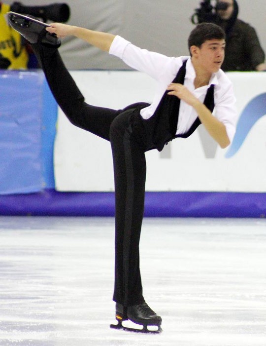 Héctor Alonso debutará en el Júnior Grand Prix - HIELO ESPAÑOL