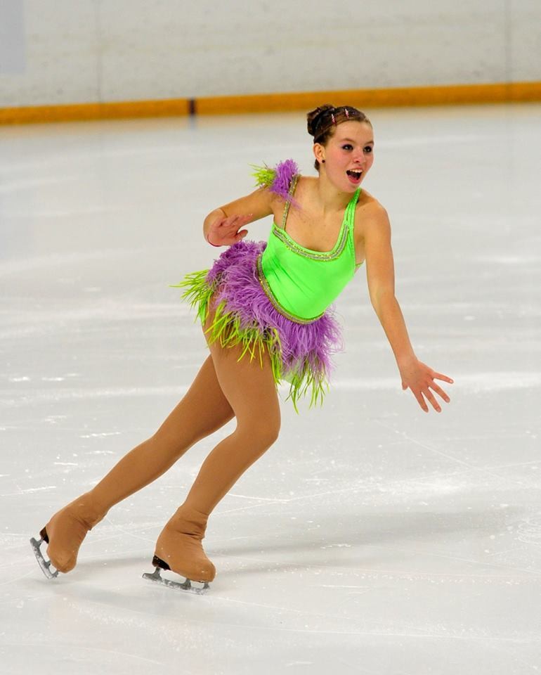 La FEDH recapacita y convoca a Mäeva Gallarda para el JGP de Dresde - HIELO ESPAÑOL