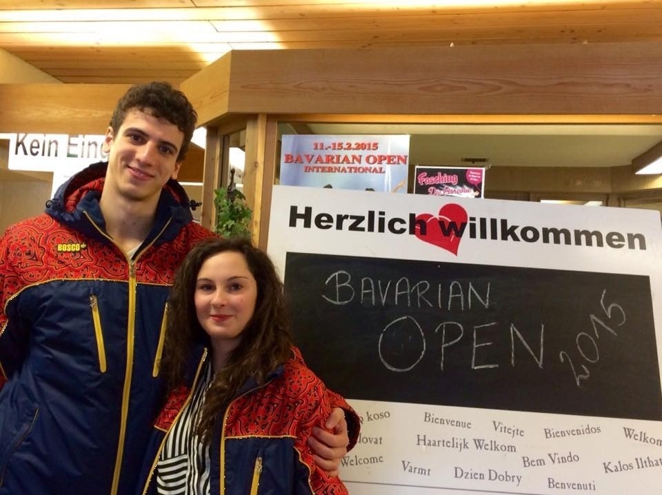 Sin fortuna en el debut internacional de Marcelina Lech y Aritz Maestu - HIELO ESPAÑOL