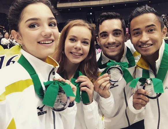 'Elvis Fernández' ya rocanrolea a nivel mundial - HIELO ESPAÑOL