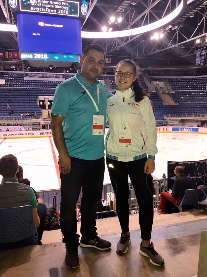 Anna Bertrán valora muy positivamente su debut en el Grand Prix Júnior - HIELO ESPAÑOL