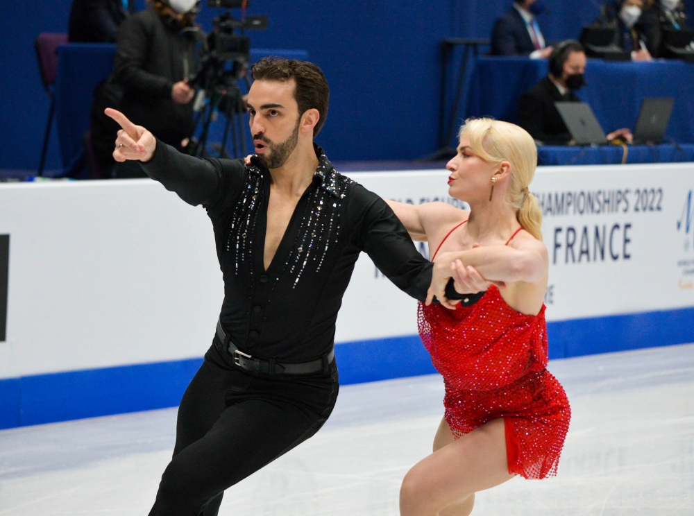 Olivia Smart & Adrián Díaz soñarán a lo grande en final del campeonato del mundo - HIELO ESPAÑOL