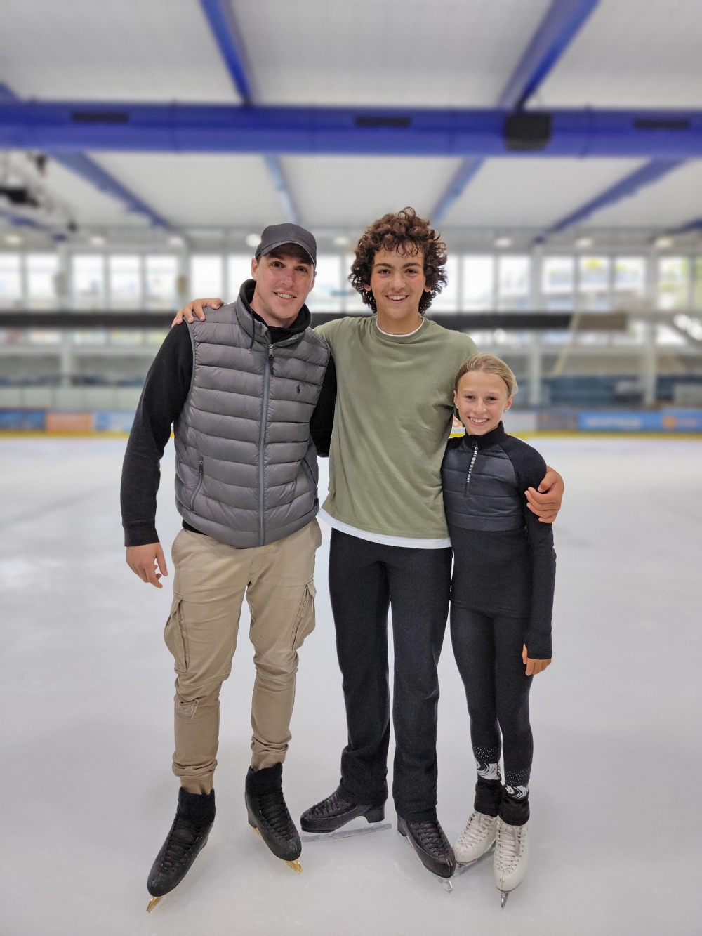 Noah Quesada competirá en parejas novice por Francia junto a Clélia Liget-Latus - HIELO ESPAÑOL