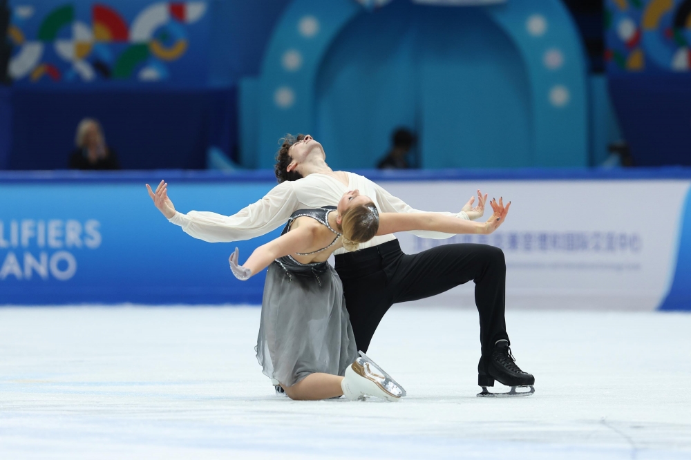HISTÓRICO: España clasifica dos parejas de danza para los Juegos Olímpicos - HIELO ESPAÑOL